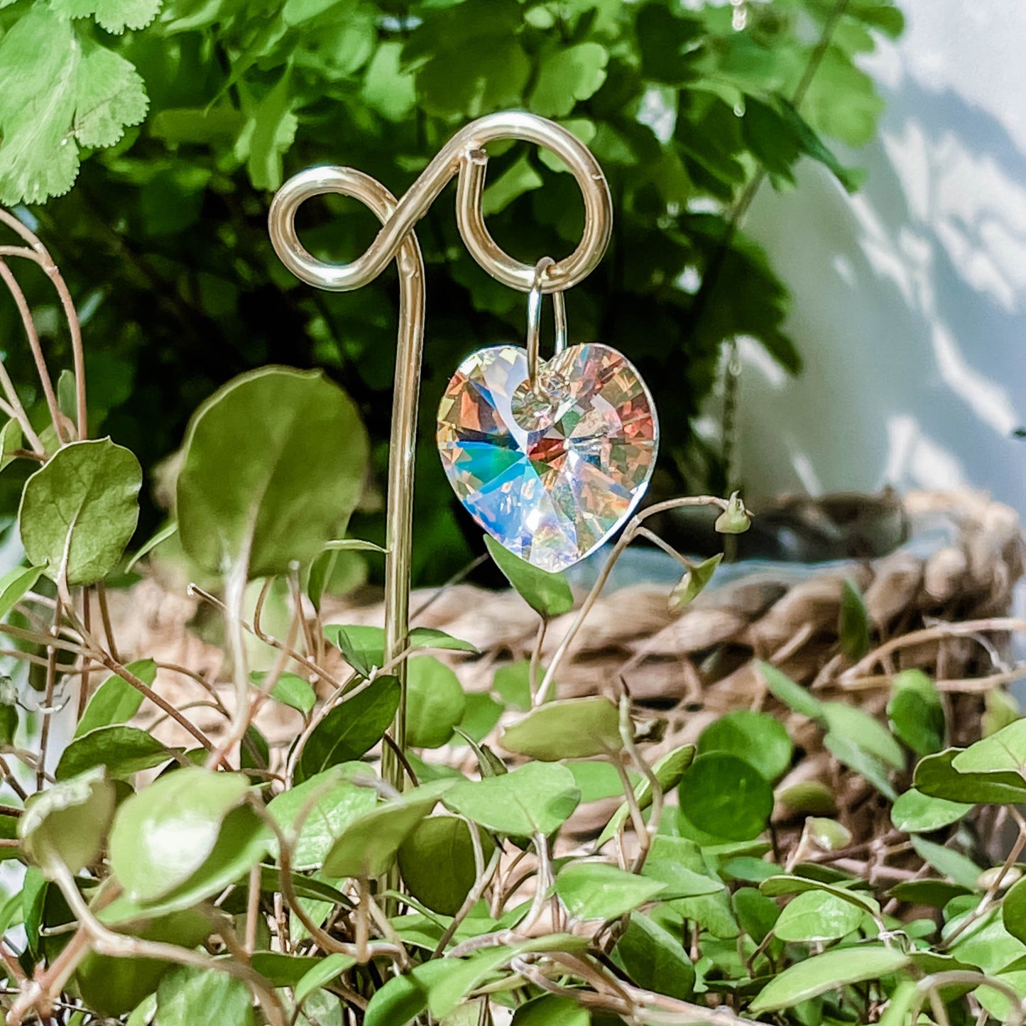Handcrafted Crystal Heart Plant Marker - Sprinkle Magic on Your Windowsill